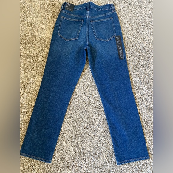 I. Crew Factory Essential Straight Jean. Indigo Wash. Size 27. - Picture 2 of 3